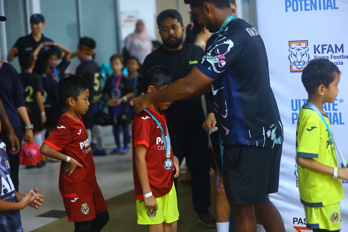 Space U8 prize giving photo 7